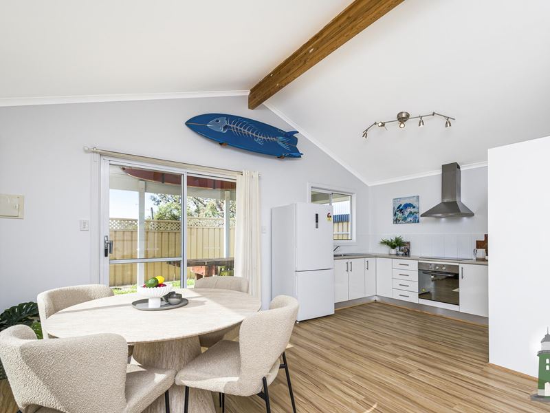 22 Rambures Way, Hamilton Hill WA 6163