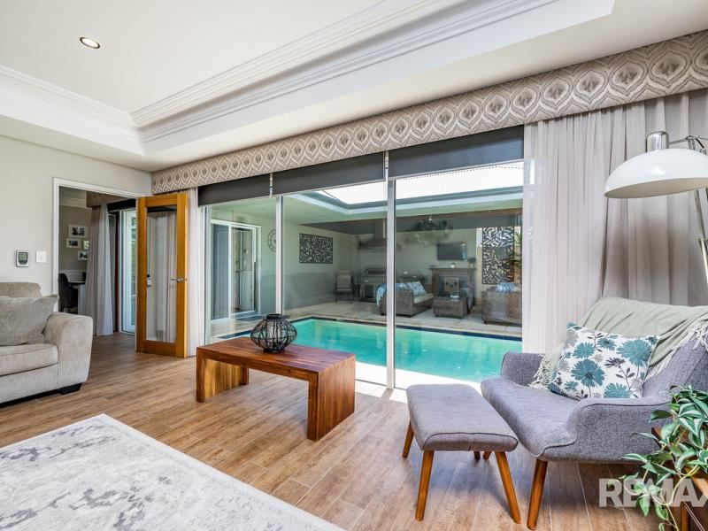 2 Boambee Street, Burns Beach WA 6028