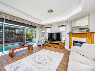2 Boambee Street, Burns Beach WA 6028