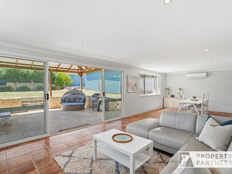 88 Weaponess Road, Scarborough WA 6019