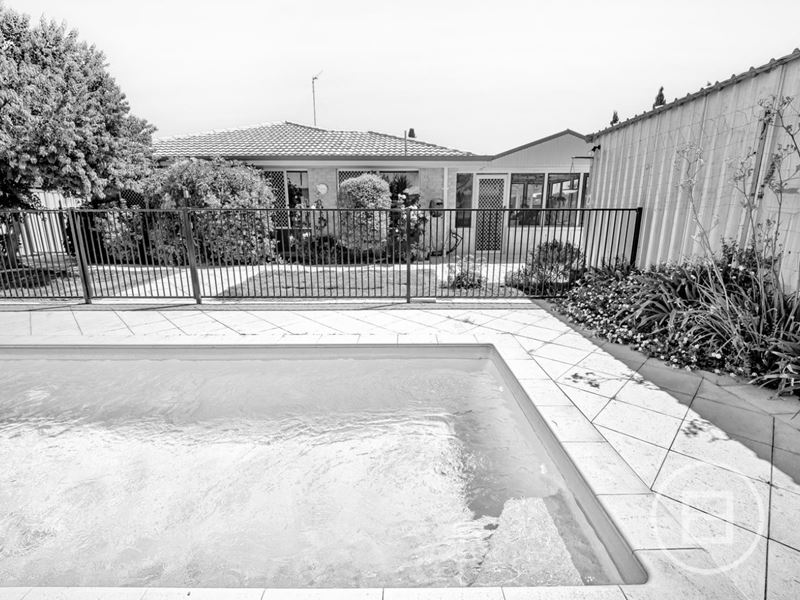 55 Abbotswood Parkway, Erskine