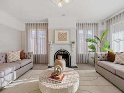 3 Goldfinch Loop, Woodvale WA 6026