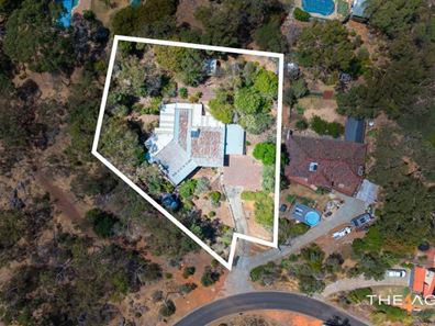 35 Kalamatta Way, Gooseberry Hill WA 6076