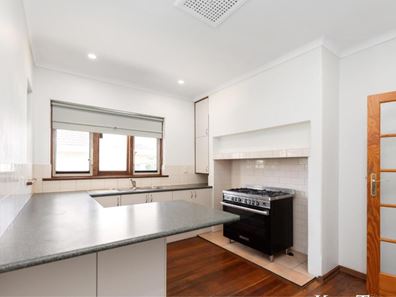 13 Wren Street, Mount Pleasant WA 6153