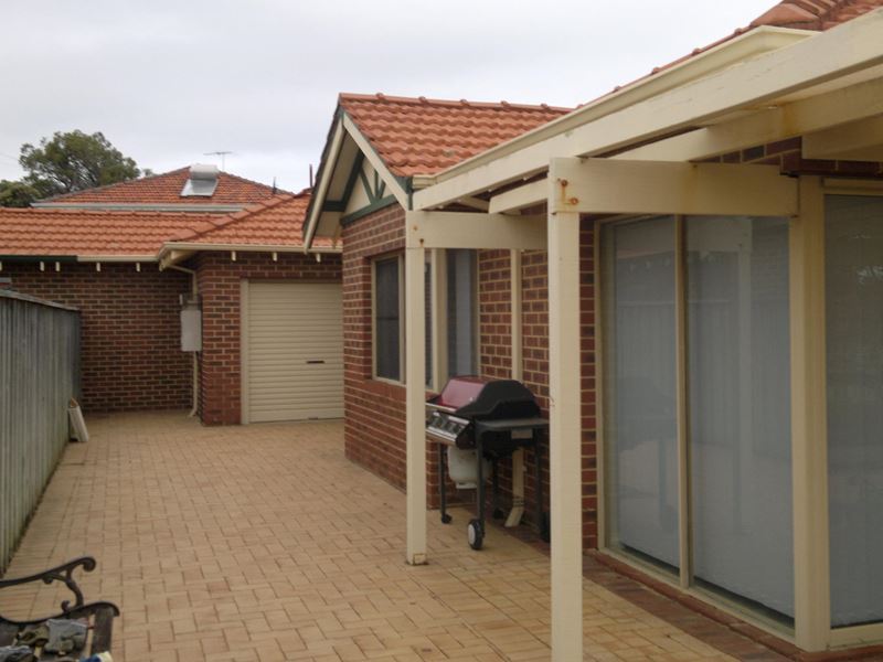 15b Woodley Crescent, Melville
