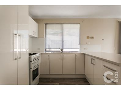 11 Gould Place, Parmelia WA 6167