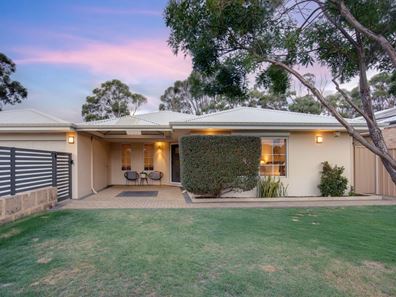 12 The Rise, Gwelup WA 6018