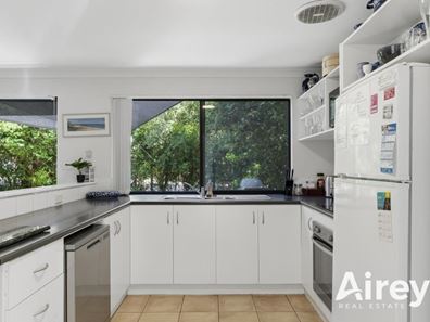 1/8 Martingale Drive, Dunsborough WA 6281