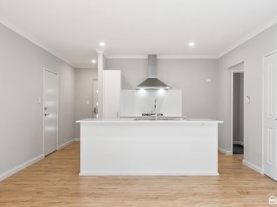2/85 Railway Avenue, Kelmscott WA 6111