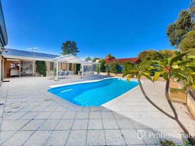 2 Gillon Road, Noranda WA 6062