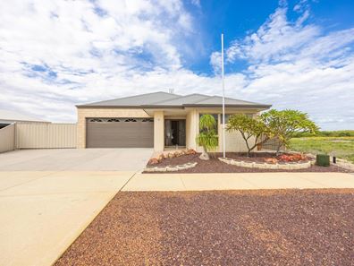 4 Newport Drive, Jurien Bay WA 6516