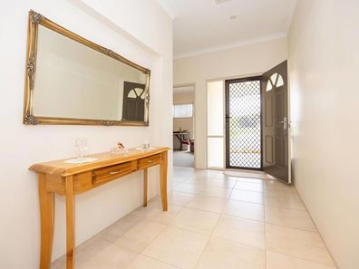 4 Newport Drive, Jurien Bay WA 6516