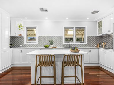 130 Cordelia Avenue, Coolbellup WA 6163