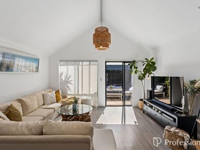 5B Moorgate Court, Joondalup WA 6027