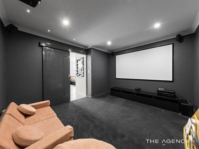95 Entrance Road, Spearwood WA 6163
