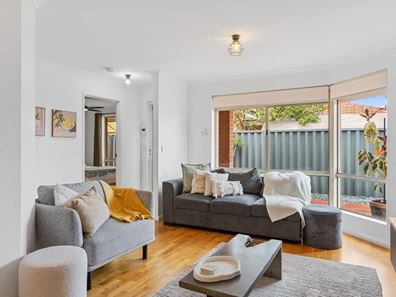 3B Musulin Rise, Lake Coogee WA 6166