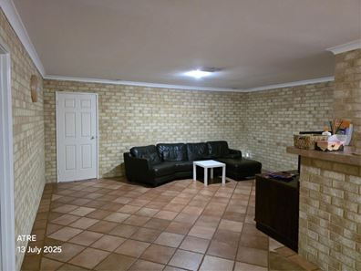 14 Pinewood Walk, Canning Vale WA 6155