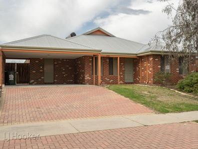 17 Westbrook Parade, Ellenbrook WA 6069