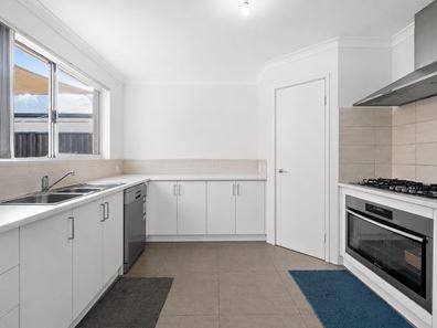 44 Dunmore Crescent, Harrisdale WA 6112