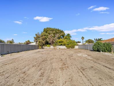 5B Kallang Road, Coodanup WA 6210