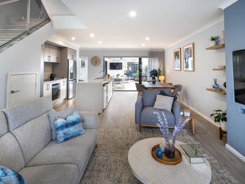 14 Moonlight Street, North Coogee WA 6163