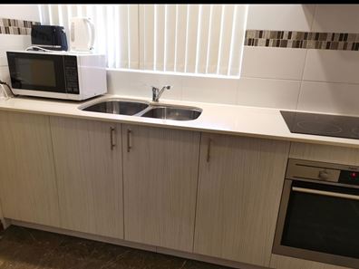 Upstairs/510 Balfour Street, Southern River WA 6110