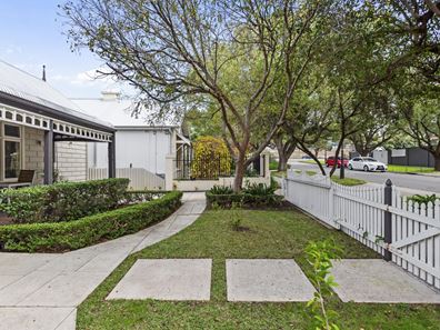 35 Waylen Road, Shenton Park WA 6008