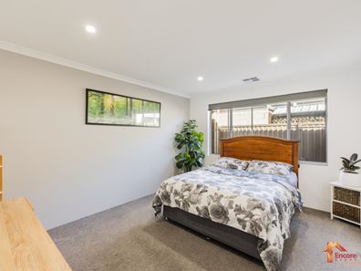 30 Townshend Parkway, Mandogalup WA 6167