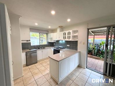 5 Tara Way, Kelmscott WA 6111