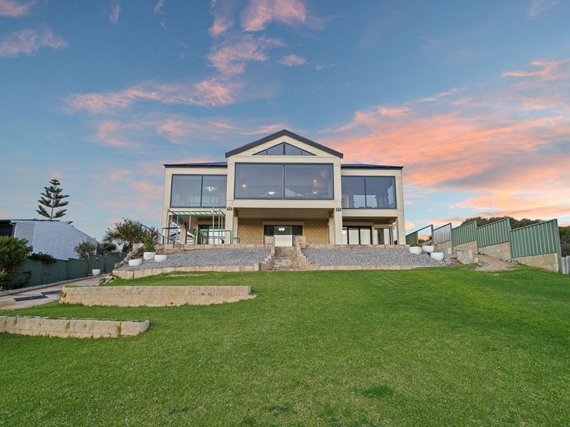 22 Caroline Way, Madora Bay WA 6210