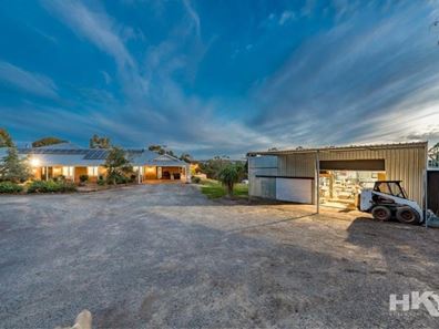131 Santa Gertrudis Drive, Lower Chittering WA 6084