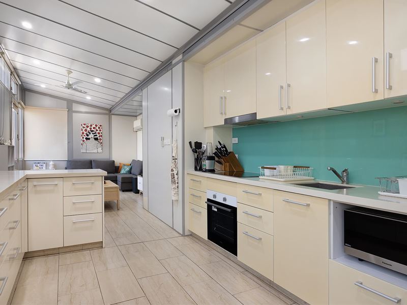 5 Wagari Drive, Baynton WA 6714