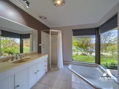 7 Shell Bay Road, Lower King WA 6330