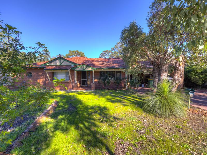 16 Cootamundra Way, Maida Vale WA 6057