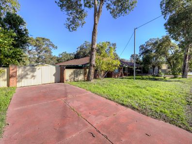 16 Cootamundra Way, Maida Vale WA 6057