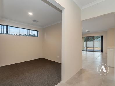 71 Fenchurch Drive, Hilbert WA 6112