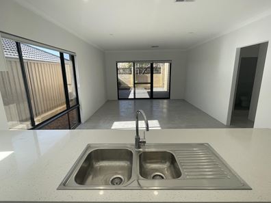 57 Harrogate Vista, Landsdale WA 6065