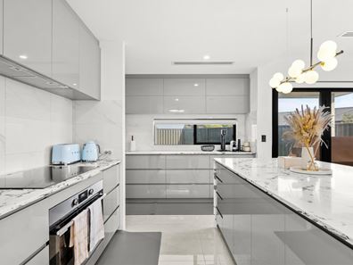 21 Barnevelder Bend, Southern River WA 6110