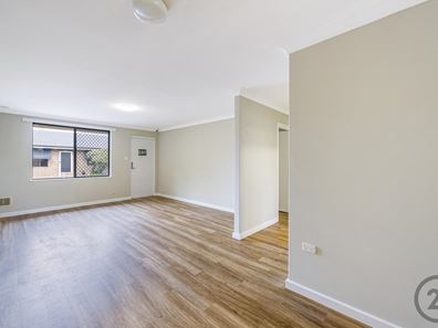 4/298 Streich Avenue, Armadale WA 6112