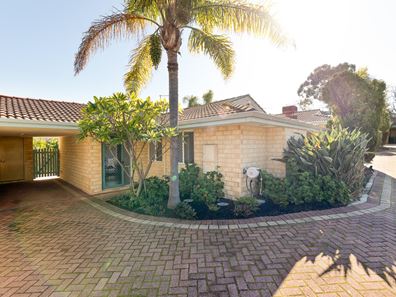 4/144 Gwenyfred Road, Kensington WA 6151