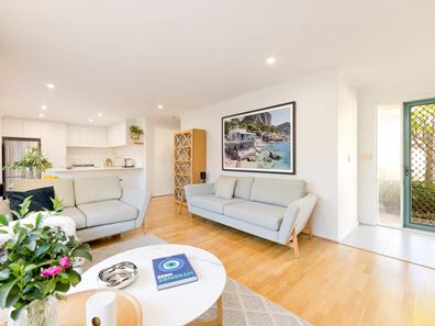 4/144 Gwenyfred Road, Kensington WA 6151