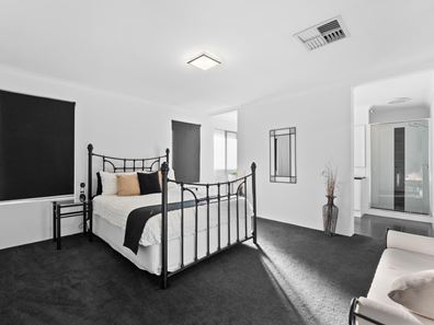 8 Valley Way, Baldivis WA 6171