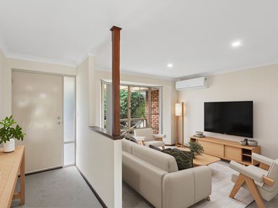 8 Savoy Place, Duncraig WA 6023