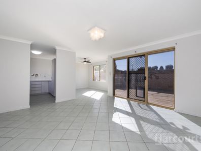 6/8 Ashford Avenue, Rockingham WA 6168