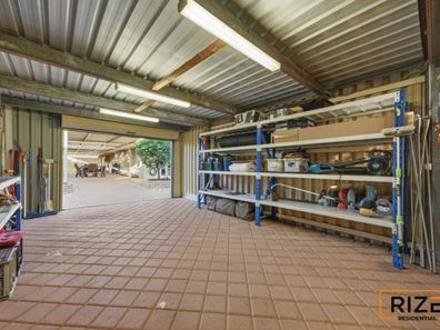 5 Cadoux Loop, Hocking WA 6065