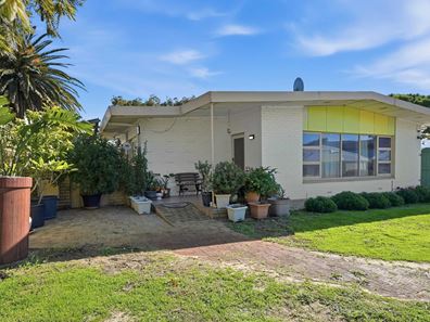 37 May Street, Gosnells WA 6110