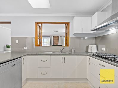 5 Hargrave Drive, Thornlie WA 6108