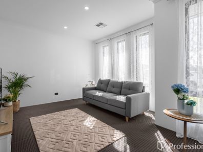 15 Massicot Road, Treeby WA 6164