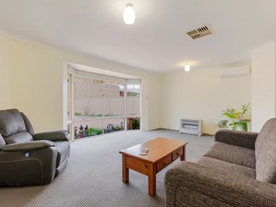 21B Auld Court, Waikiki WA 6169