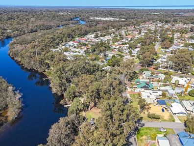 1 Karrul Way, Greenfields WA 6210